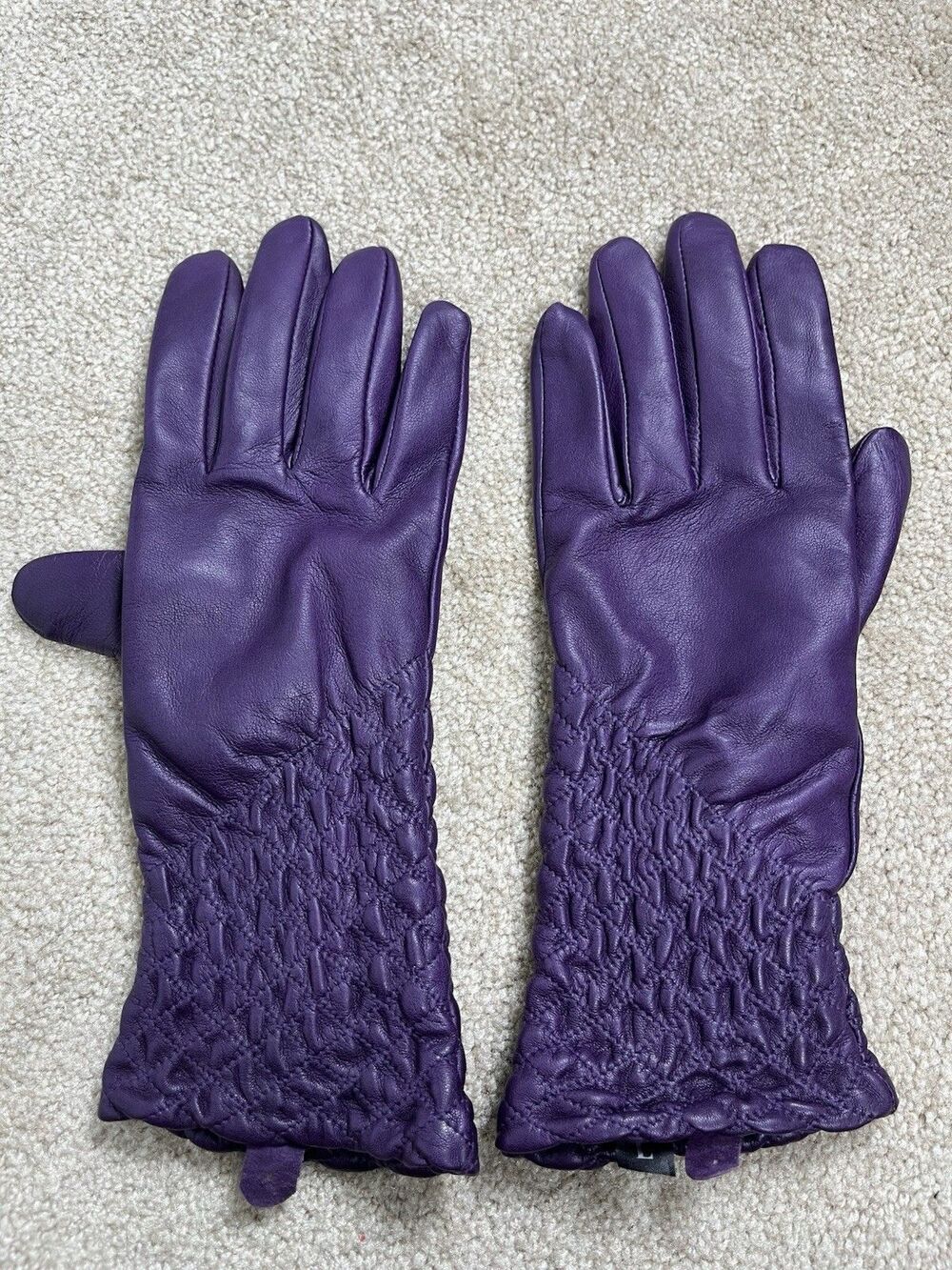 Marina Luna Purple Genuine Leather Gloves Women Size L Ruched Smocked Wrist NWOT - Picture 2 of 5